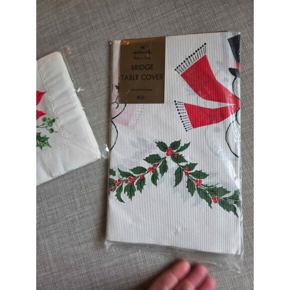 Vintage Hallmark bridge tablecloth and napkins - Picture 4 of 8